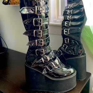 demonia swings, size 8 <3